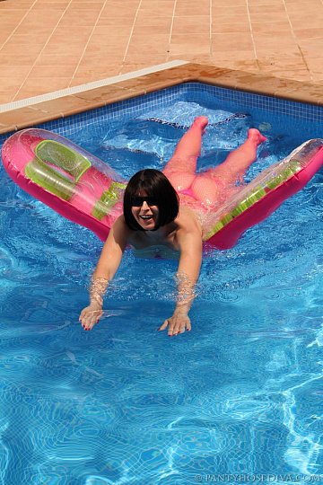 pics 9 of Desyra a Milf Sported Pink Fishnet