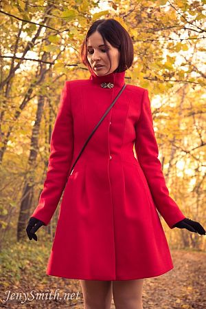 pics 1 of Jeny in an Autumn Wood Takes Off Her