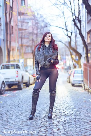 pics 10 of Jeny on a city street in tights