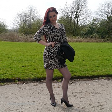 pics 2 of Redhead Girl Wearing Leopard Dress Grey
